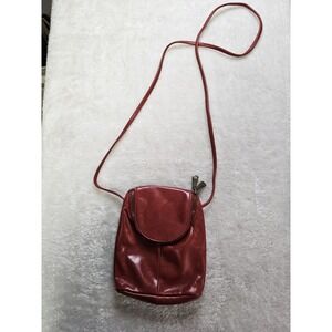 Hobo Polished Leather Fern Crossbody Bag Truffle